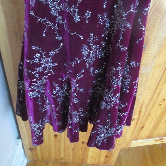 Purple Velour w/ Silver Design Party Dress 1X - Picture 3 of 12